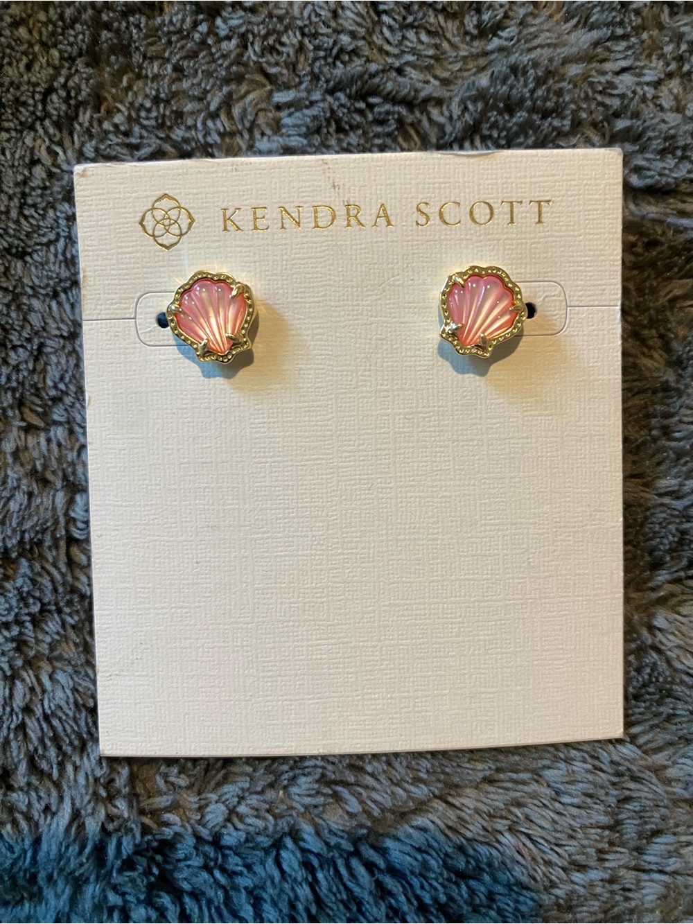 BNWT Kendra Scott Brynne Shell Gold w/Pink MOP Stud Earrings $85